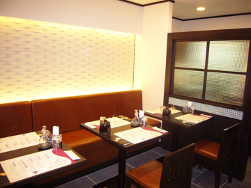 飲食店改装施工事例フロア