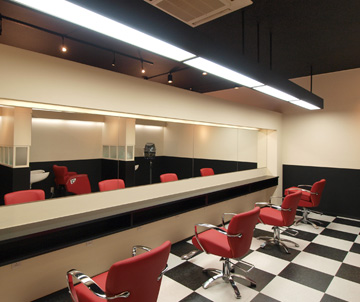 ヘアーファッション改装施工事例　ミラー